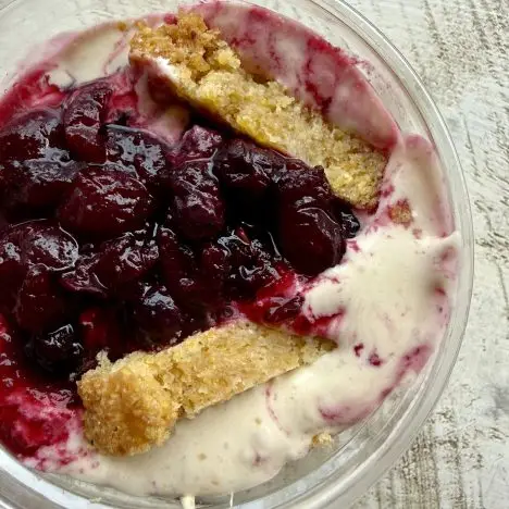 Vanilla & Berry Whipped Cup